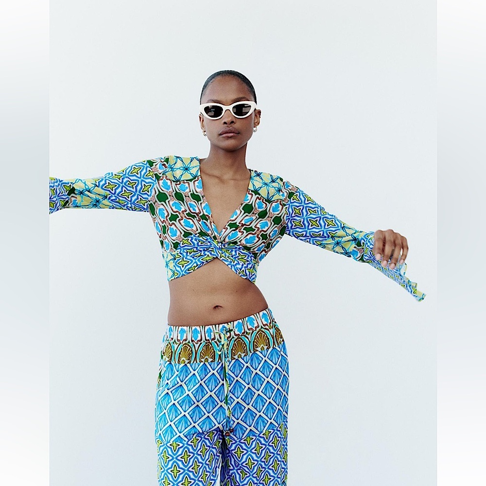 Zara Print Top with knot  NWT